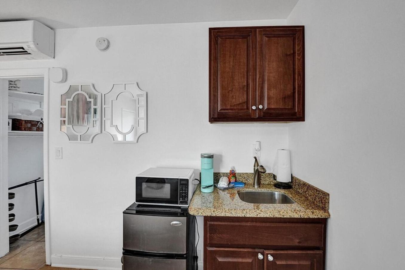 Apartment Waves On Desoto Unit With Pool