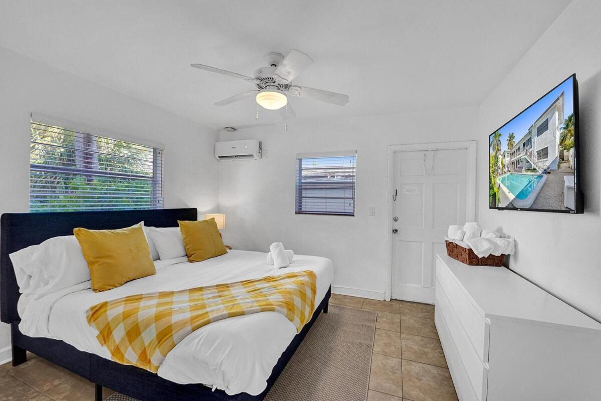 Apartment Waves On Desoto Unit With Pool